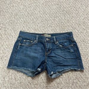 Old Navy Low Rise Cut Off Shorts Womens 4 Raw Hem Distressed Blue Jean Denim